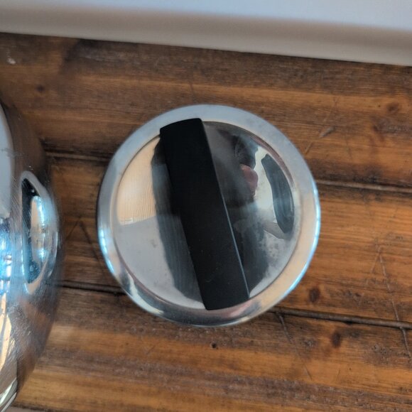 2 Quart KitchenAid Stainless Steel Whistling Tea Kettle - Picture 5 of 7